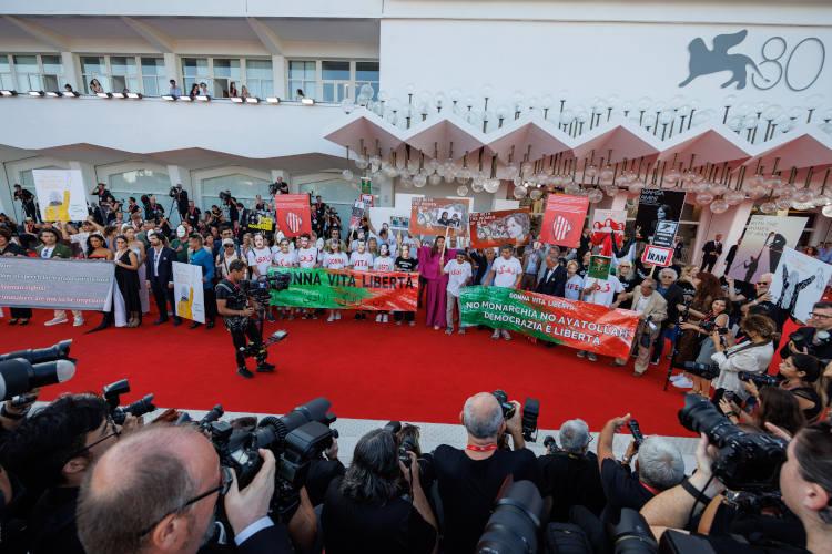 The solidarity of La Biennale di Venezia to the women and men of Iran