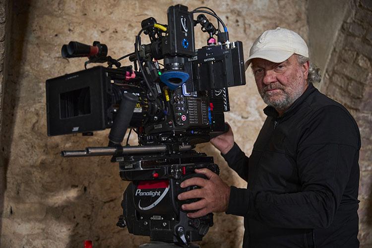 Dio ride di Giovanni Veronesi è il film di chiusura della Biennale Cinema 2026