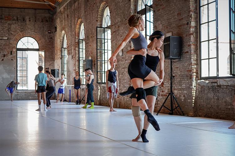 Biennale College Danza 2023: i danzatori e coreografi selezionati