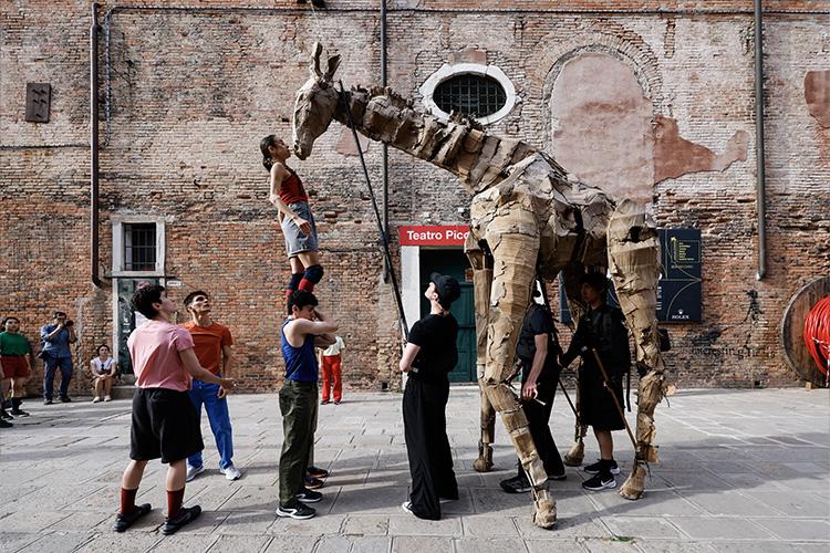 The Herds: anteprima della Biennale Danza 2025